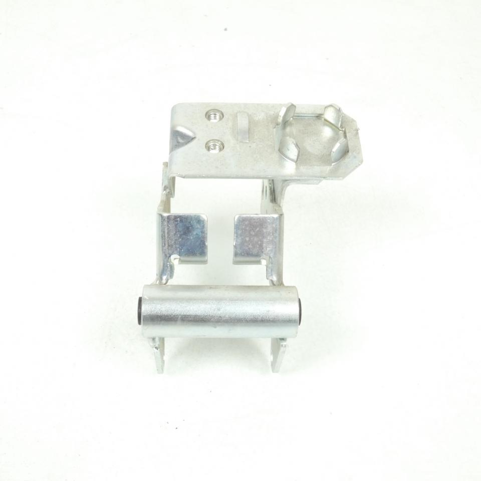 Support moteur inférieur 765553 719809 pour mobylette Peugeot 50 103 SPX Neuf