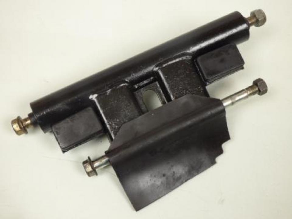 Support moteur origine pour scooter Suzuki 125 Burgman 2002-2006 VTTBP1111 Occasion
