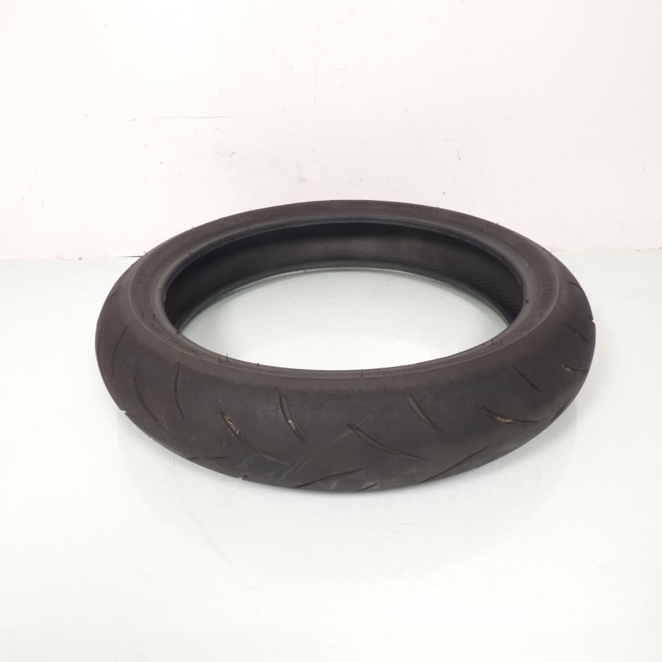 Pneu avant 120-70-17 Bridgestone Battlax HyperSport S21F pour moto Occasion