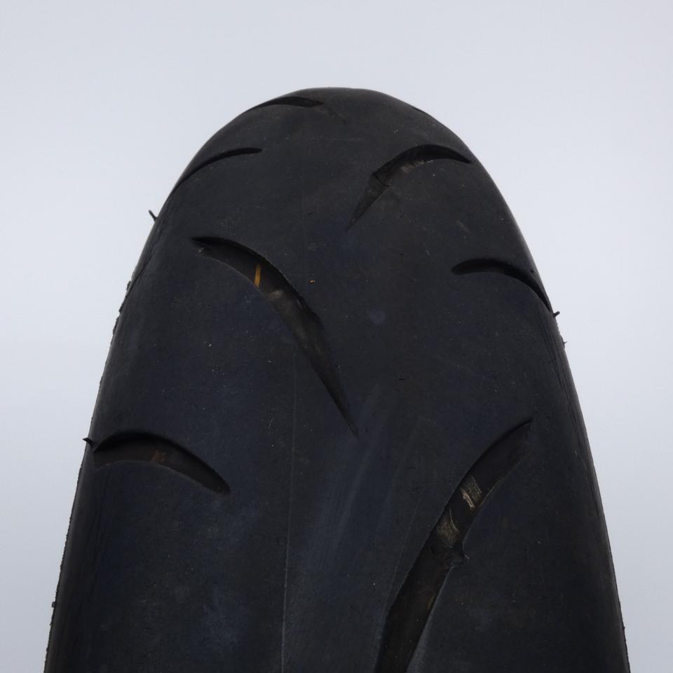 Pneu avant 120-70-17 Bridgestone Battlax HyperSport S21F pour moto Occasion