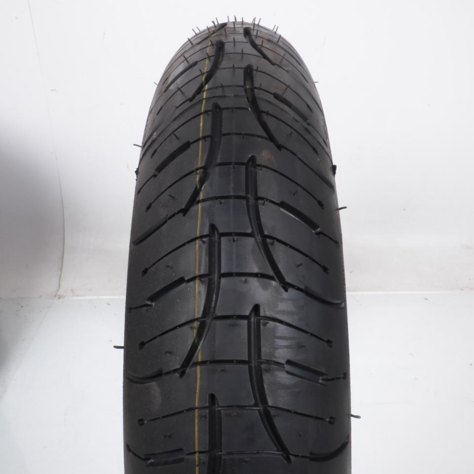 Pneu 120-70-17 Michelin Pilot Road 4 GT 120/70 ZR 17 58W pour moto / AV Neuf