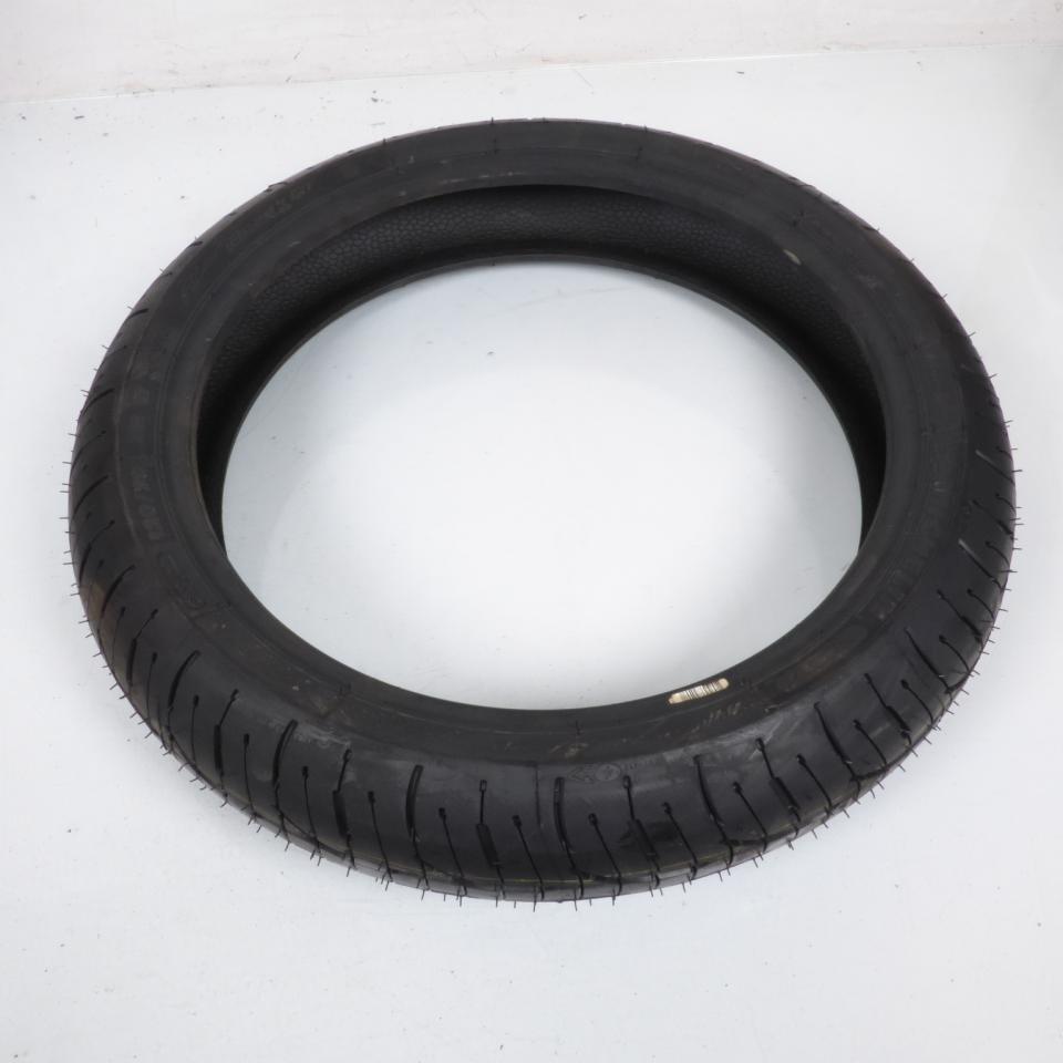 Pneu 120-70-17 Michelin Pilot Road 4 GT 120/70 ZR 17 58W pour moto / AV Neuf