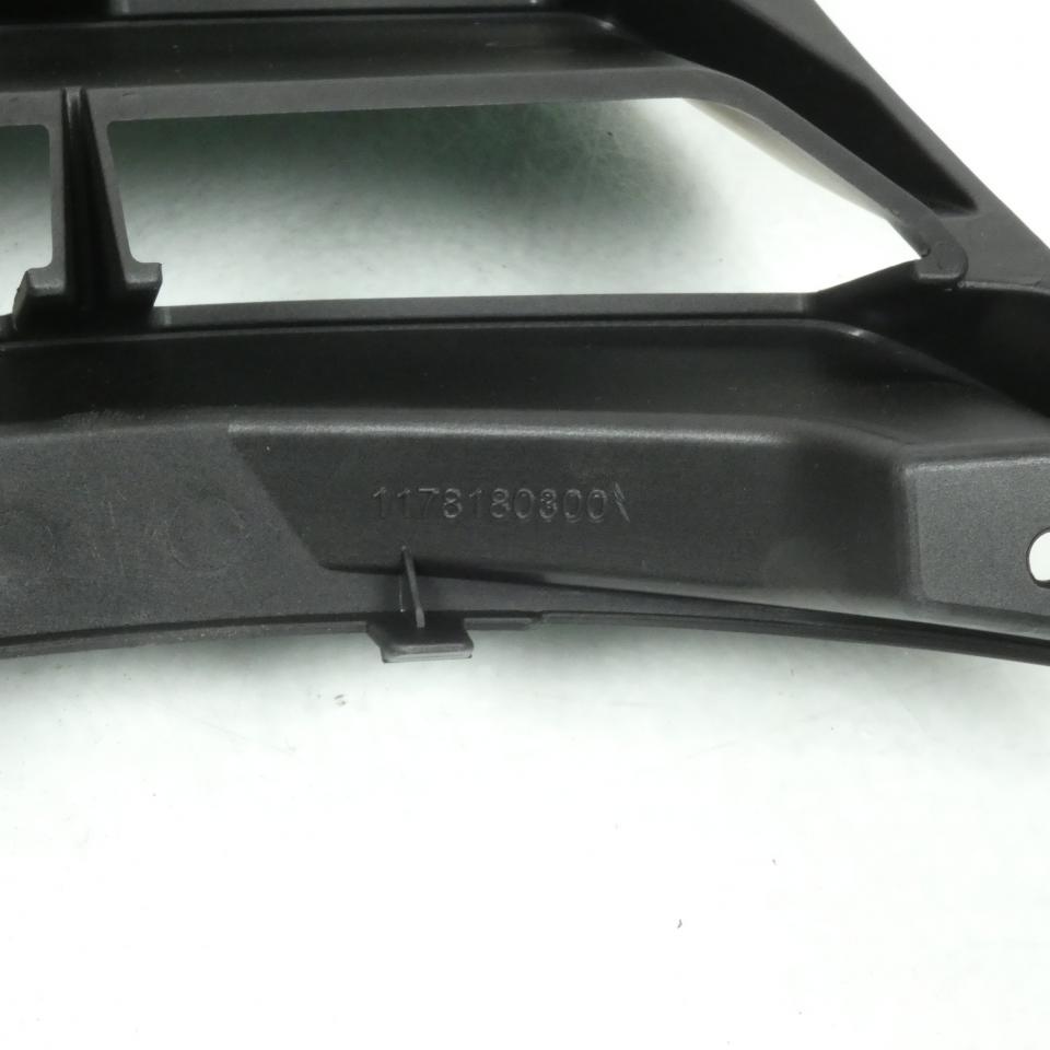 Prise d'air tablier AV pour scooter Peugeot 400 Metropolis Eu4 12781803N1 Neuf