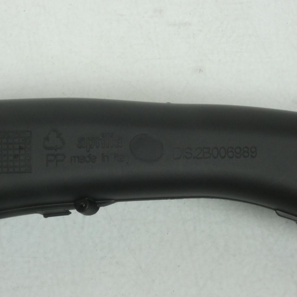 Tubulure inf G Prise d'air pour moto Aprilia 1000 RSV4 Après 2021 2B006989