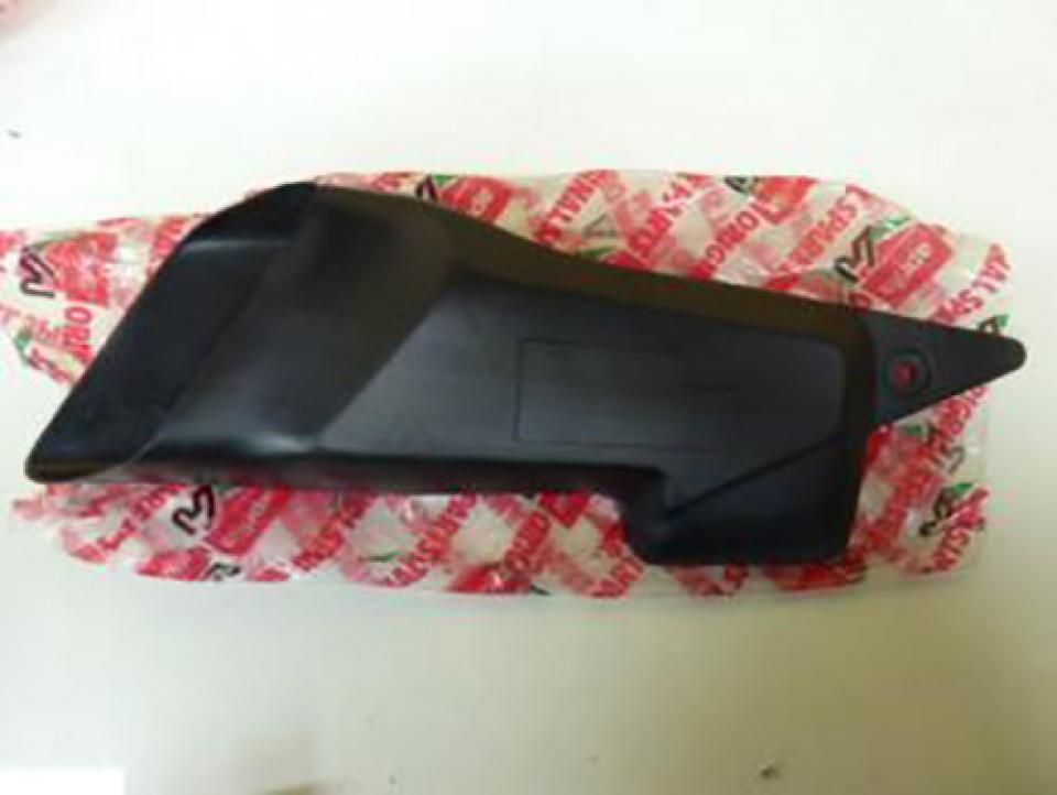 Prise d air pour Aprilia AF1