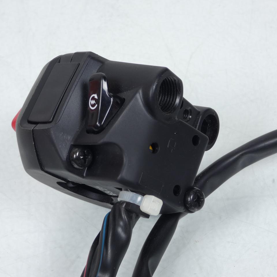 Commodo droit pour moto Suzuki 600 Bandit 1995 à 1999 37200-33E31-000 Neuf