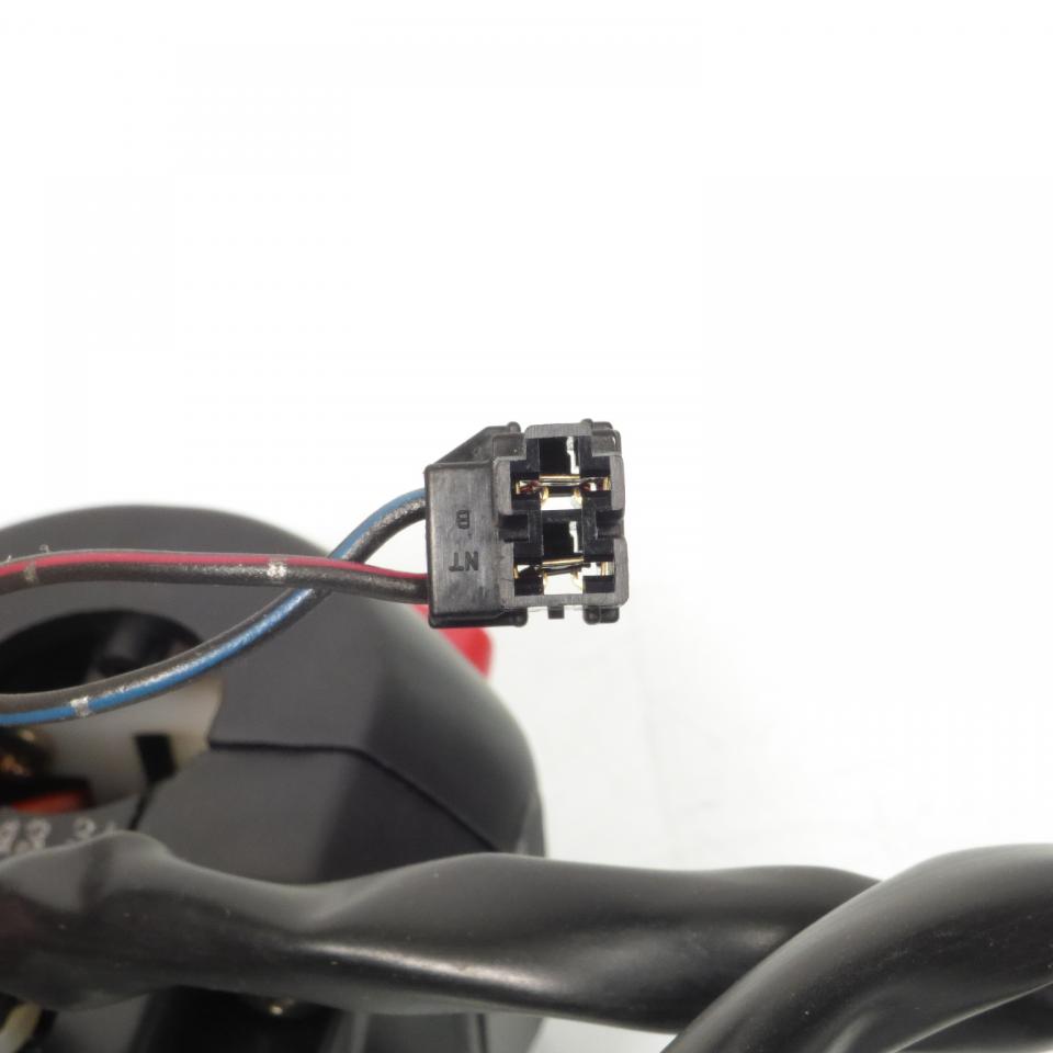 Commodo droit origine pour Moto Suzuki 1200 Bandit 1996 à 2000 37200-33E31 Neuf en destockage