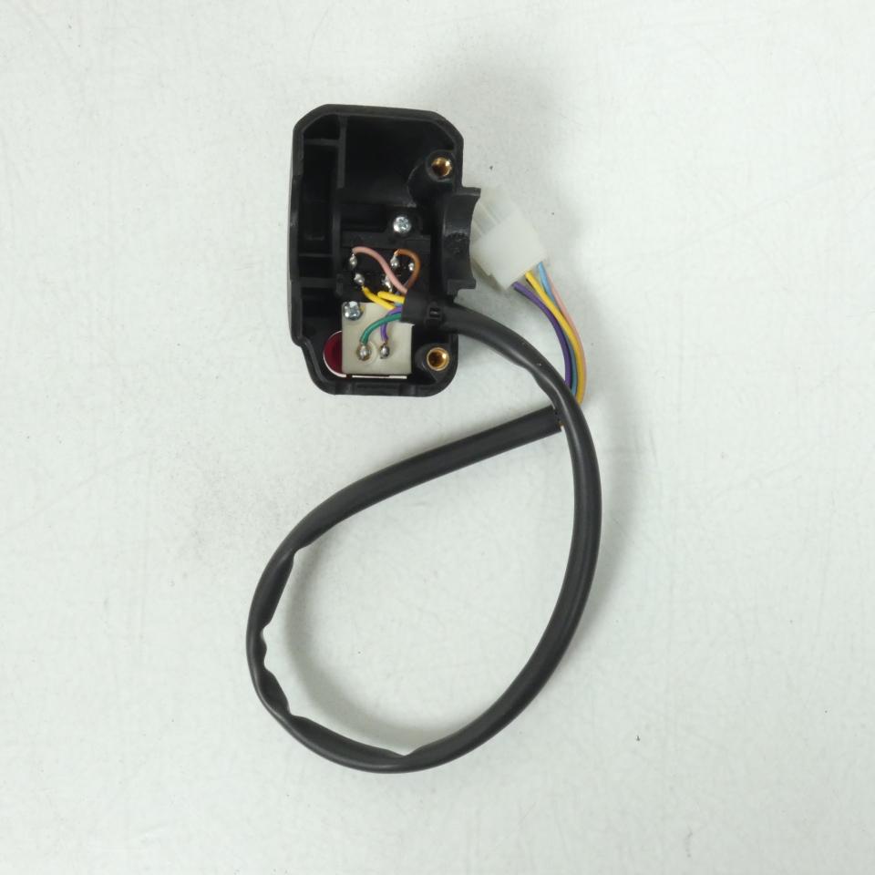 Demi-Commodo droit pour scooter Peugeot 50 TKR feux 3 position 6 fils Neuf