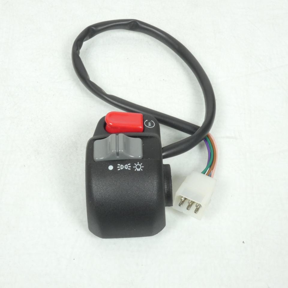 Demi-Commodo droit pour scooter Peugeot 50 TKR feux 3 position 6 fils Neuf