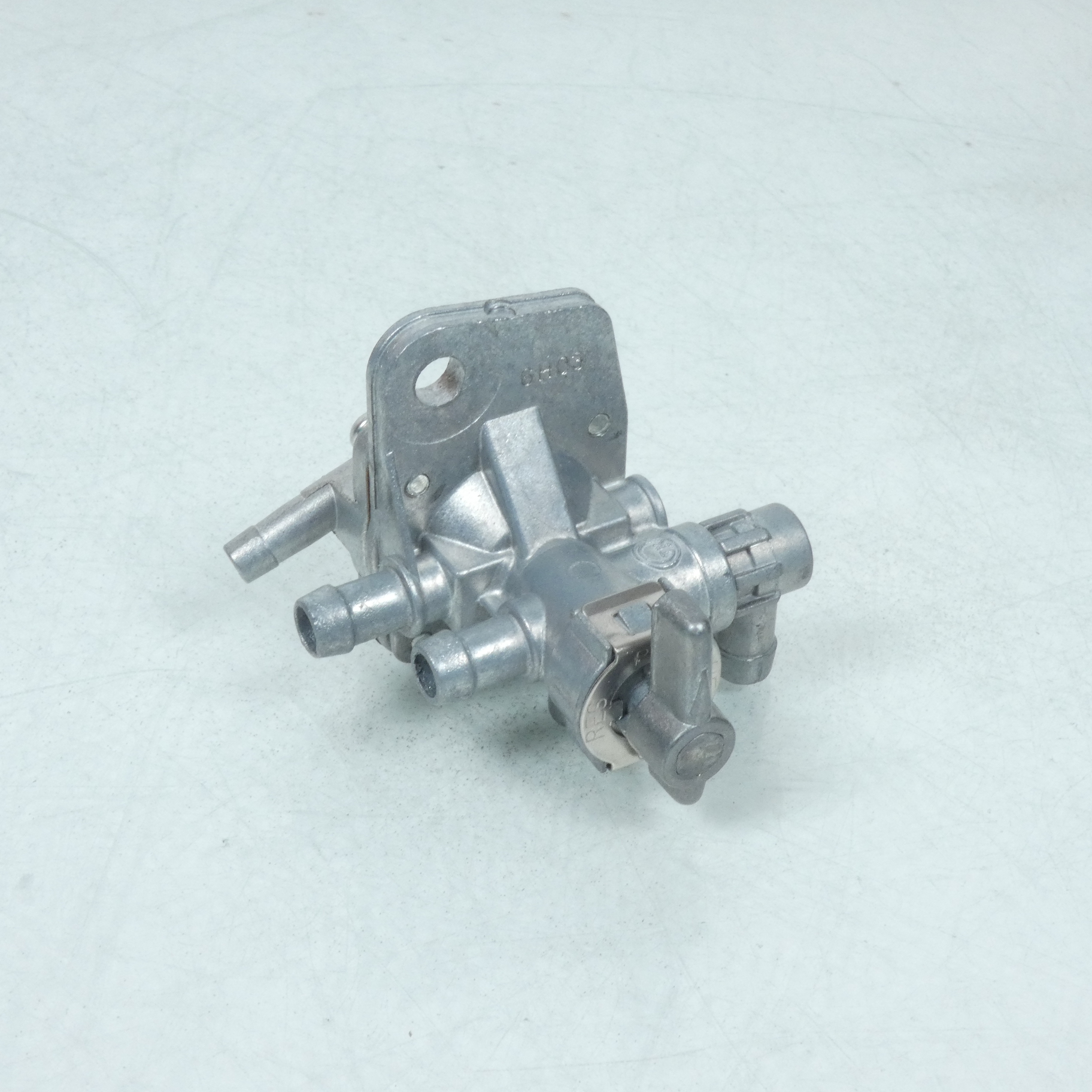 Robinet de réservoir à essence pour Suzuki GSE