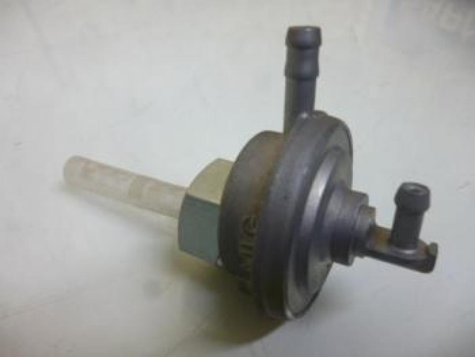 Robinet de réservoir à essence pour  