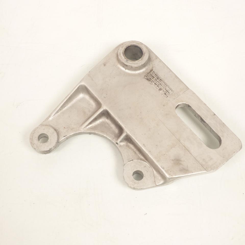 Support étrier frein AR pour moto Yamaha 50 TZR VTL4YV 5WX-F5819-00 Occasion