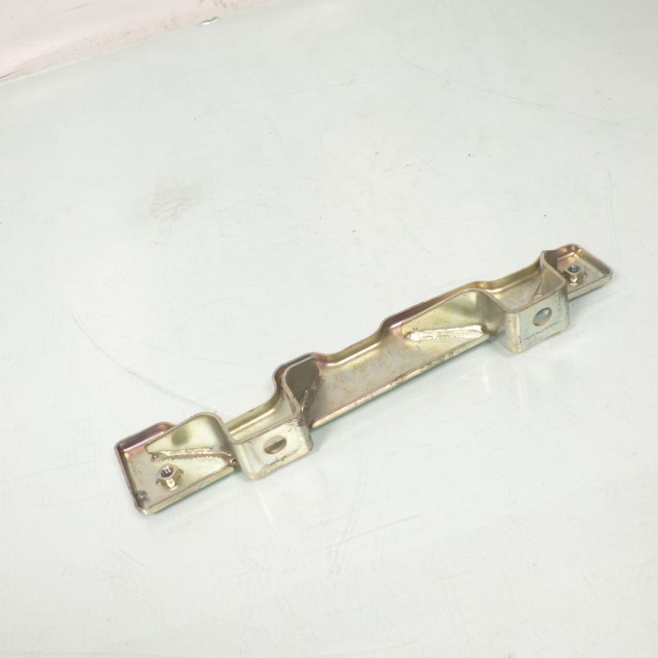 Support Marche pied droit origine pour scooter Suzuki 650 Burgman Occasion