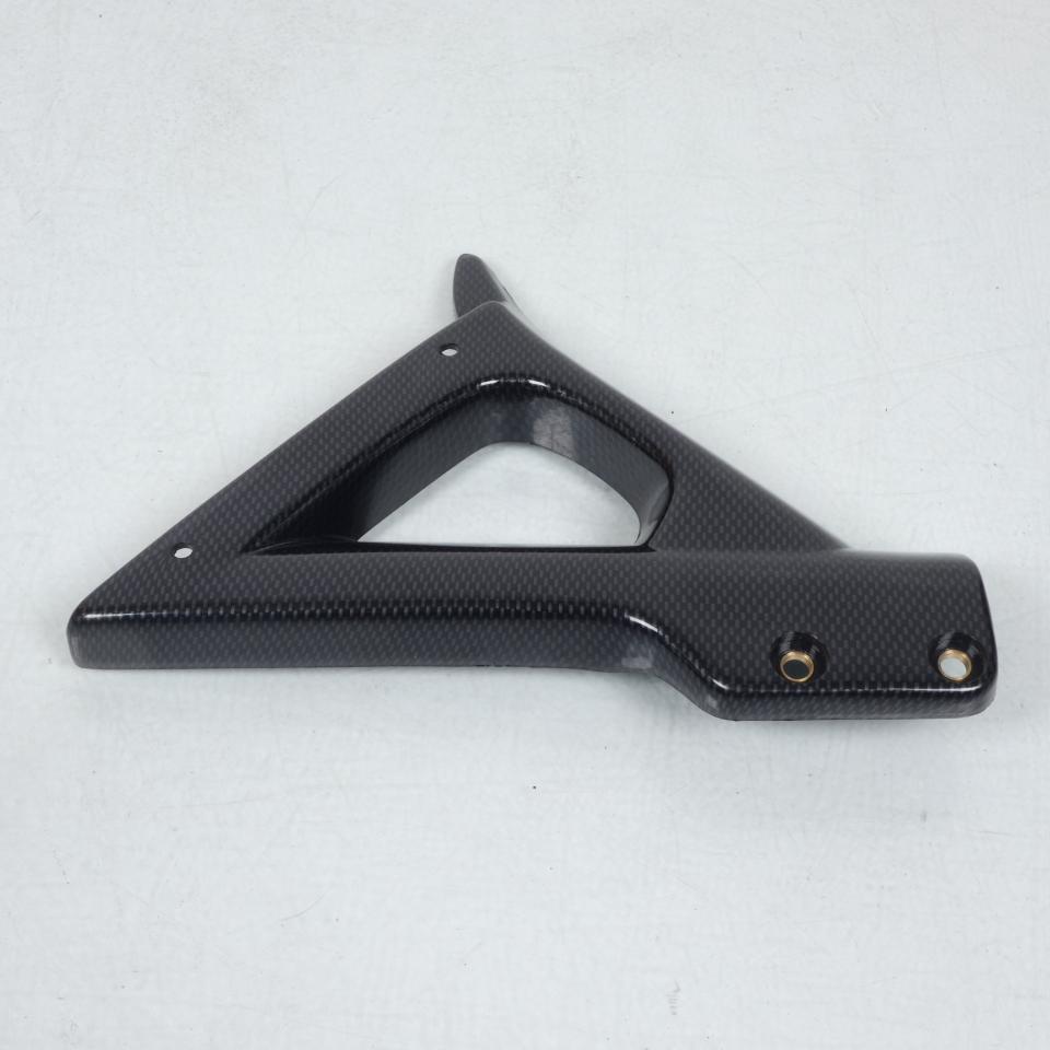 Support droit garde boue AV pour scooter Peugeot 50 TKR 1173146020D Carbone noir