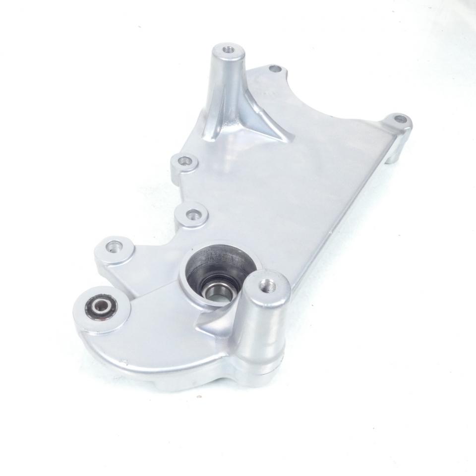 Support pot d'échappement rigidificateur roue AR pour scooter Razzo Steed 125