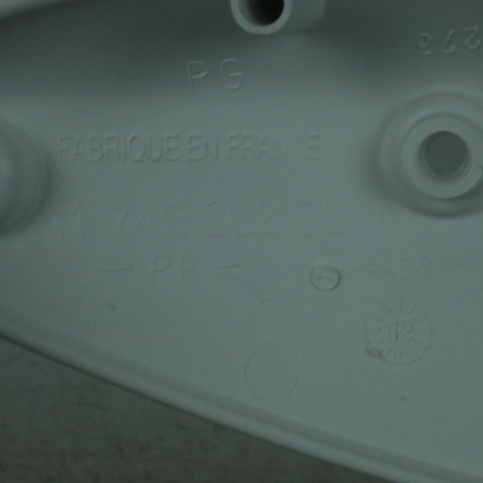 Pad AVG Blanc pour scooter Peugeot 50 TKR 2 11748282001 748282BL Neuf