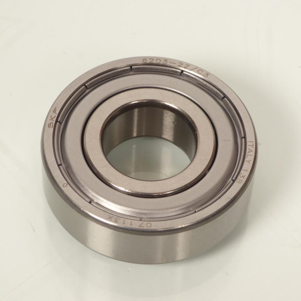 Un roulement de roue SKF 6203-2Z/C3 / Ø17x40x12mm pour moto Neuf
