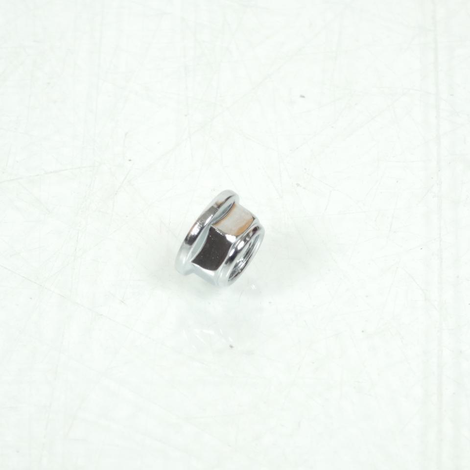 Écrou pour goujon de couvre culasse moto Suzuki 125 DR-SE 1984 08319-31067-000