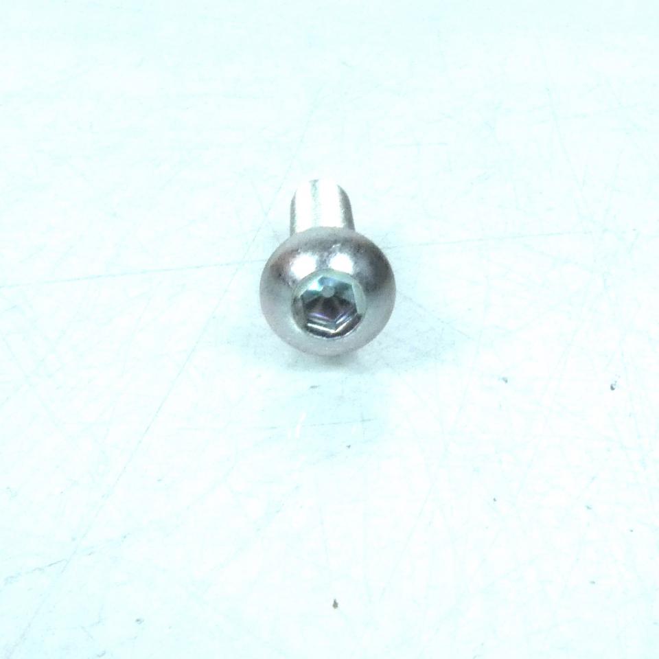 Vis M8 1.25 L35mm pour moto Suzuki 400 Bandit 1991 à 1993 09106-08130 Neuf