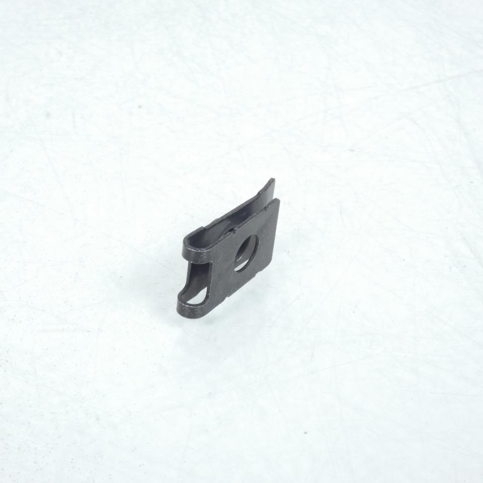 Agrafe M5 P0.8 pour scooter Suzuki 250 Burgman 1998 à 2002 94484-24F00 Neuf