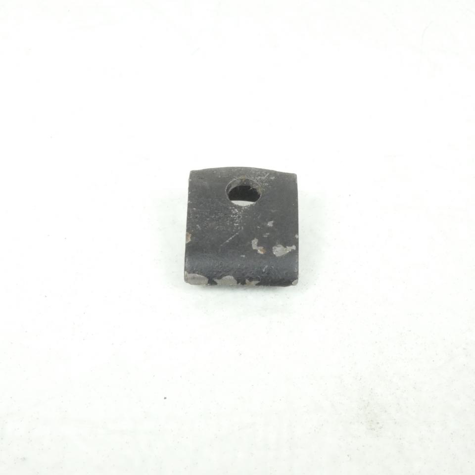 Patte AR de selle pour deux roues moto scooter cyclo Peugeot 063117N Neuf