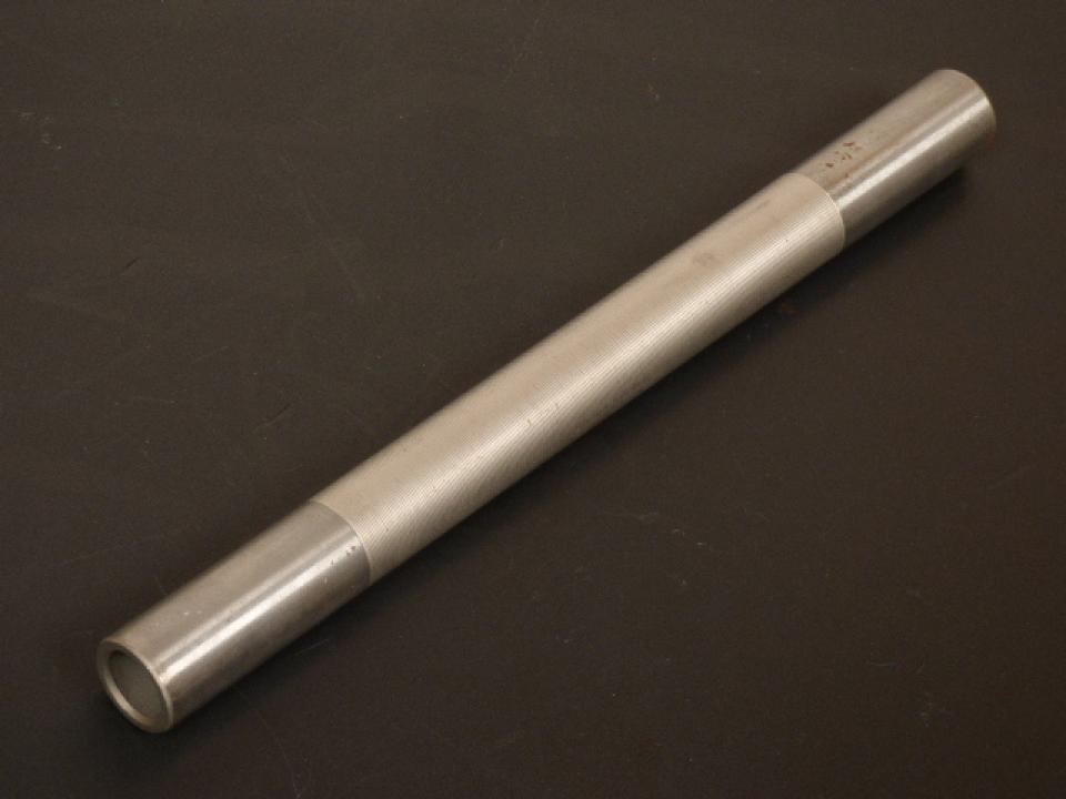 Entretoise d'axe de bras oscillant origine pour quad Kymco 250 Maxxer 14x20x236mm / 52101-LLB1-900 Neuf
