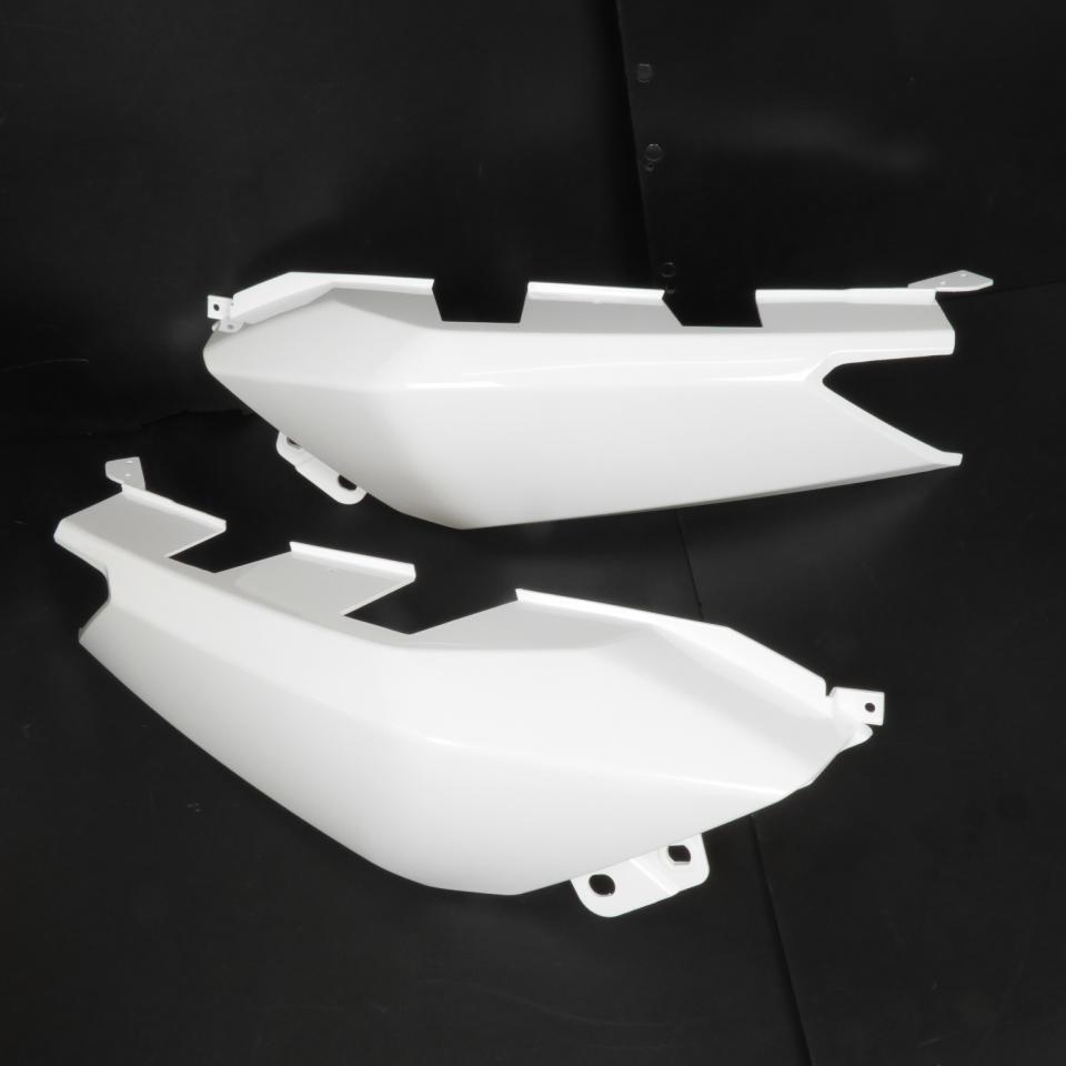 Kit carénage TNT pour Scooter Yamaha 125 Xmax 2014 à 2017 11 pieces blanc et noir mat Neuf