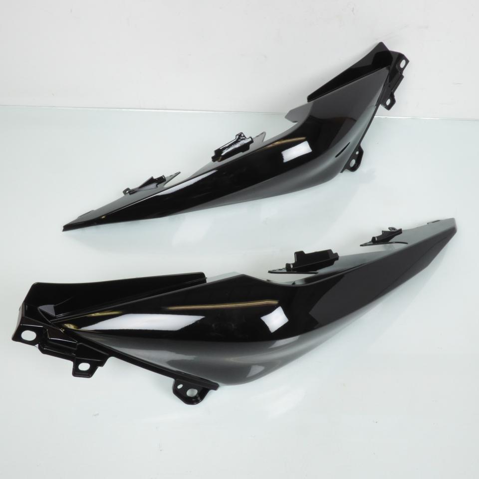 Kit carénage P2R pour scooter Yamaha 125 X-Max 2018 à 2022 15 pièces noir brillant Neuf