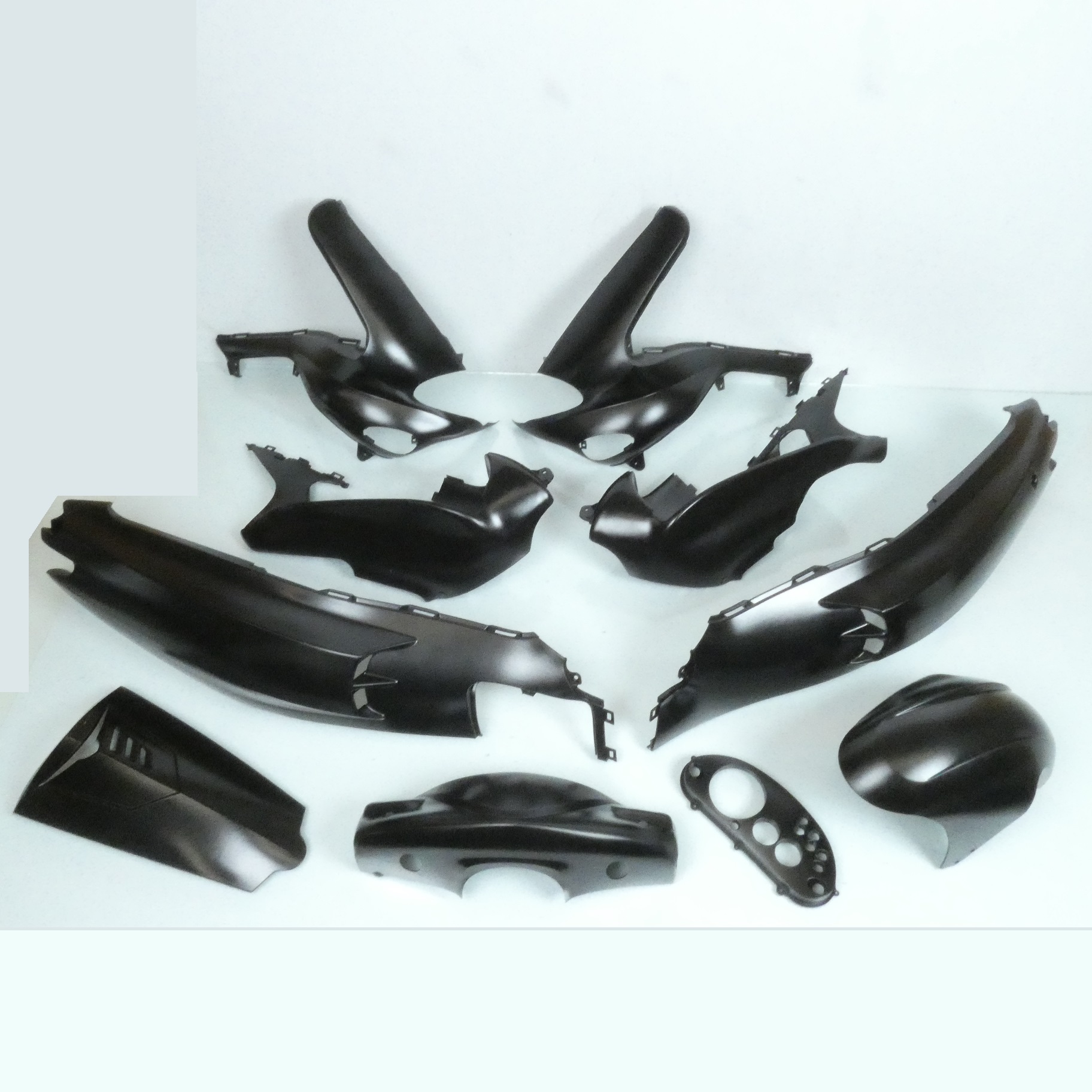 Kit carénage pour scooter Gilera 50 Runner 1997 à 2005 10 pieces noir pailleté