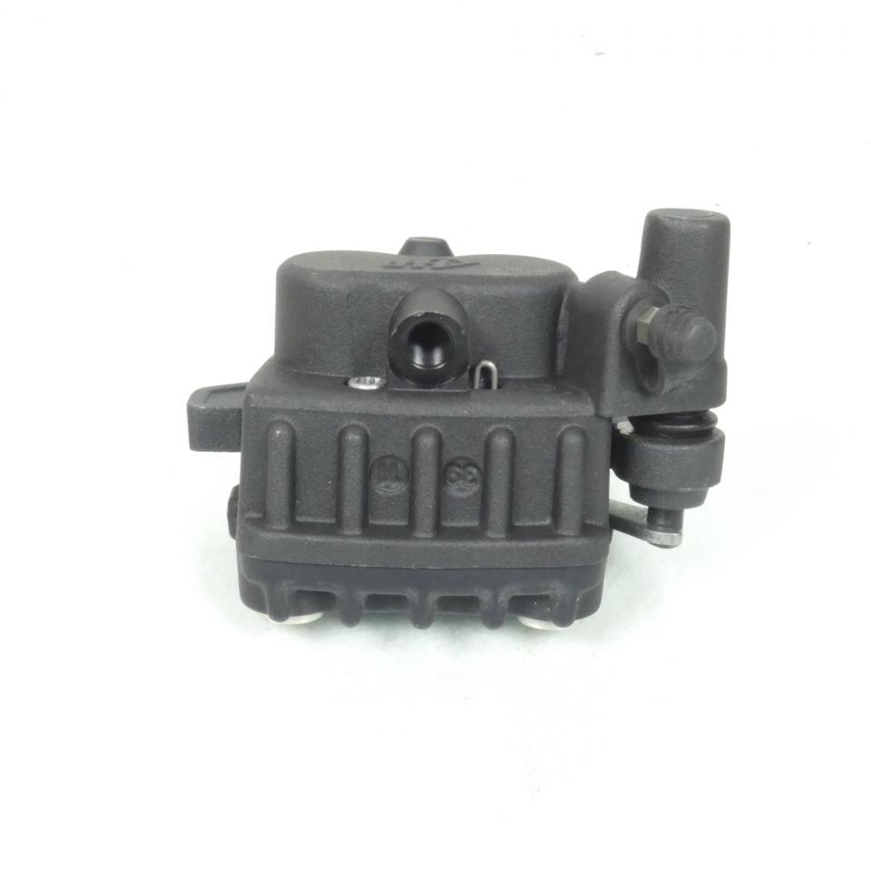 Etrier frein AV double piston pour scooter Peugeot 125 Elyseo 1999-02 745737 AJP