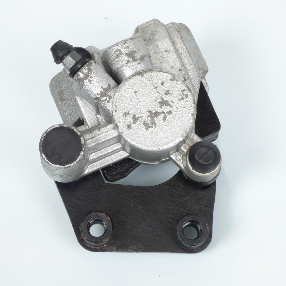 Etrier de frein avant origine pour Scooter Benzhou 50 R-max entre axe 44mm M8 pas 125 Occasion