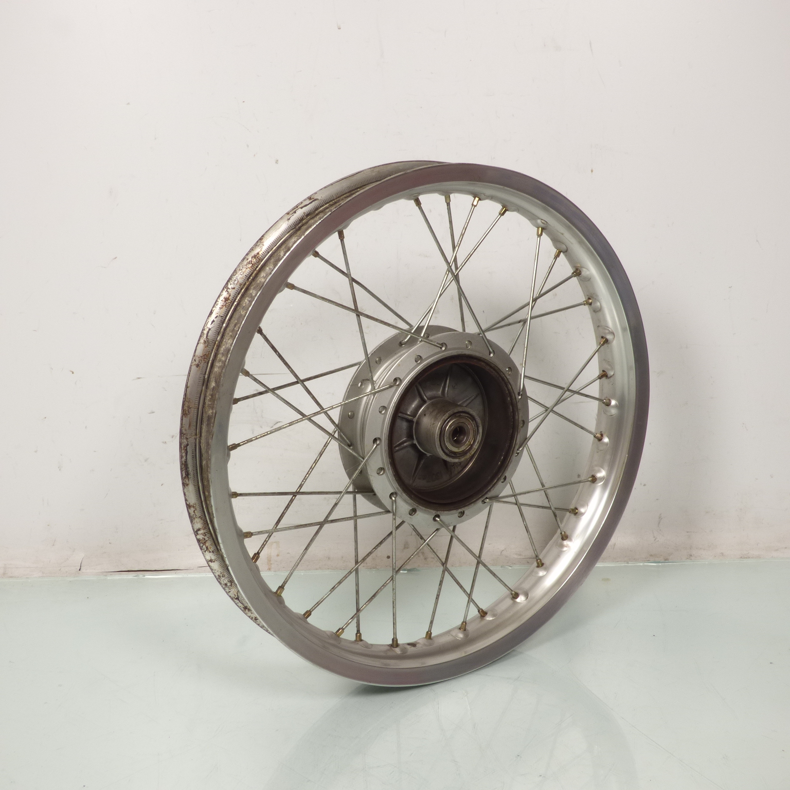 Jante arrière Takasago J18x1.85 à rayin pour moto Occasion