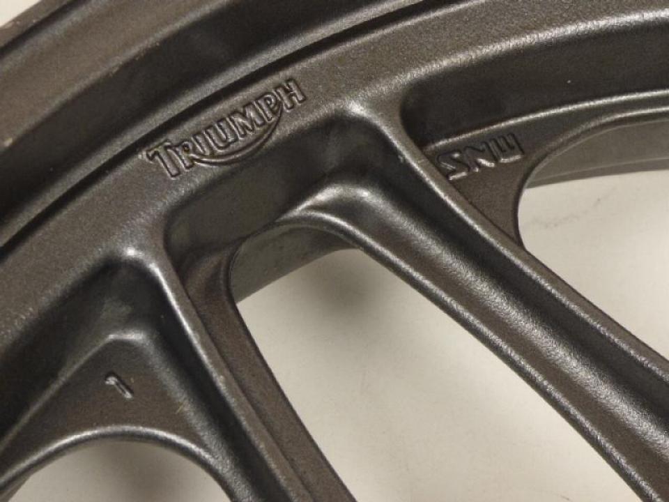 Jante avant origine pour moto Triumph 900 Trident Occasion