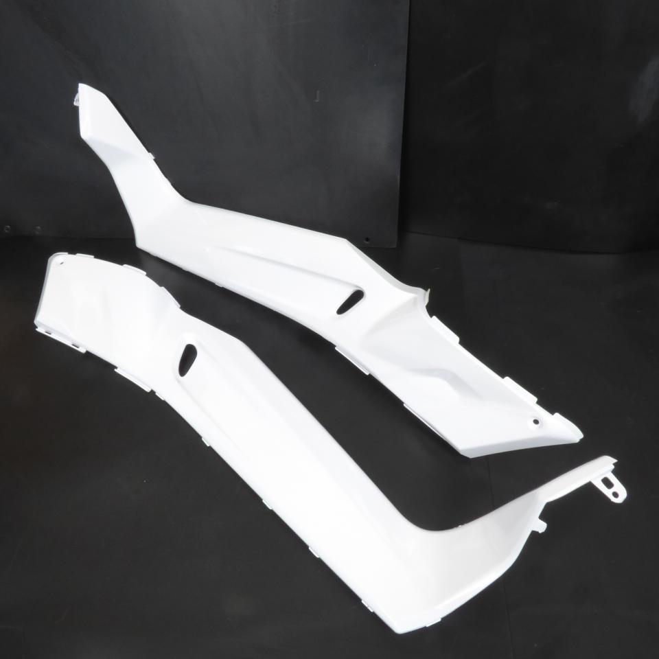 Caches latéraux P2R pour scooter Yamaha 125 Xmax 2006 à 2009 YJ8286E Neuf