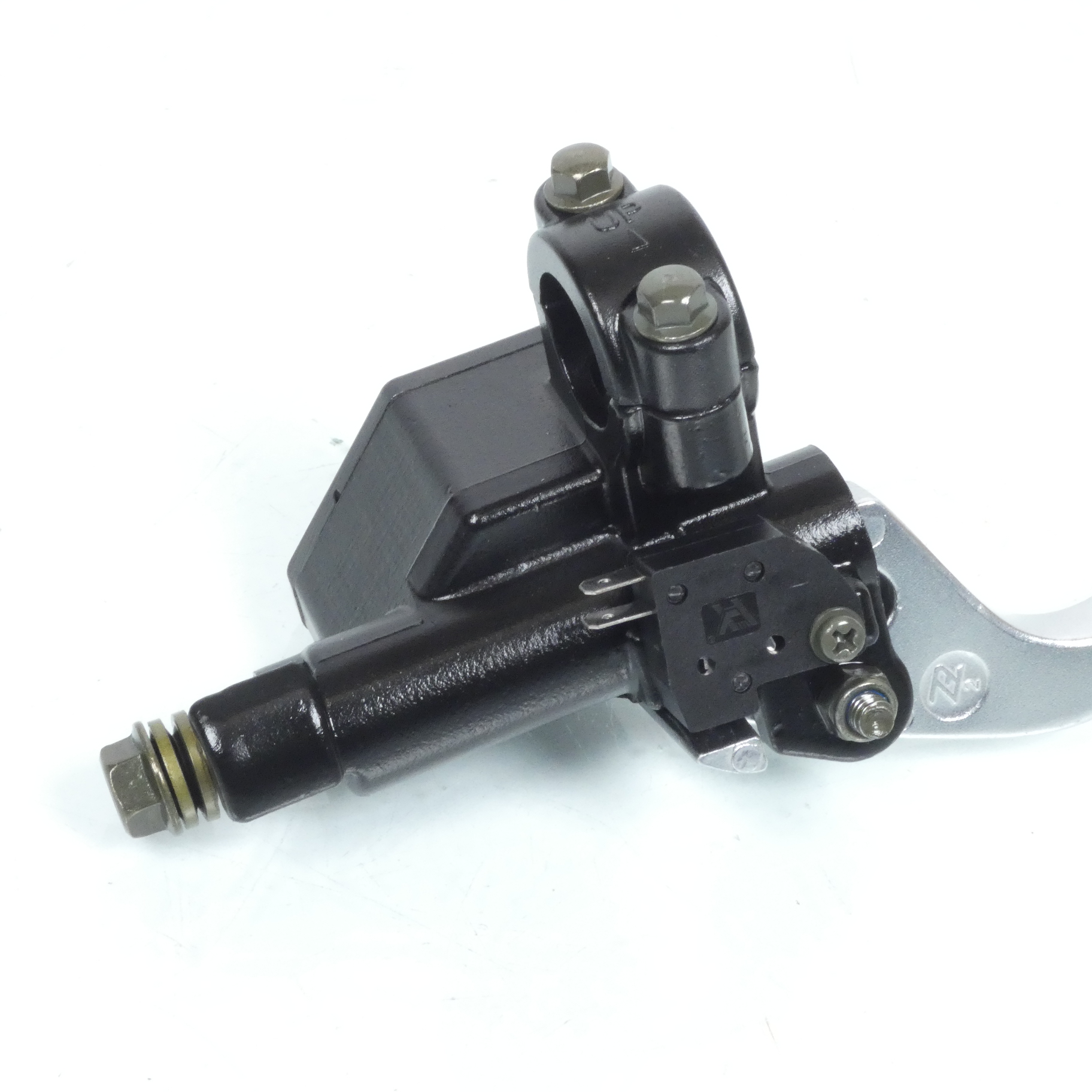Maître cylindre de frein avant droit P2R pour scooter Sym 125 Mask Neuf