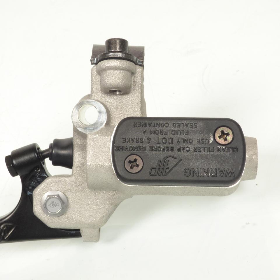 Maître cylindre frein avant AJP pour scooter Derbi 50 Atlantis 2004-006 00G02102083