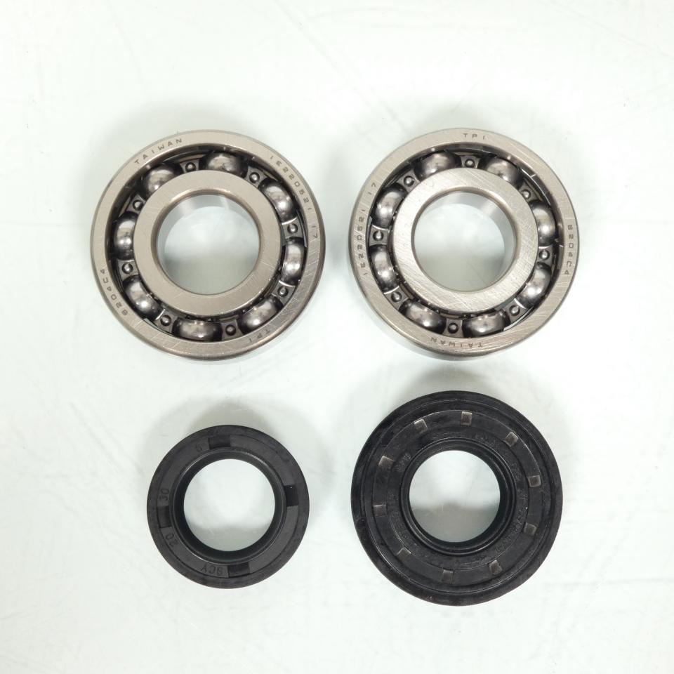 Roulement ou joint spi moteur RSM pour scooter MBK Booster R01-8330 Neuf