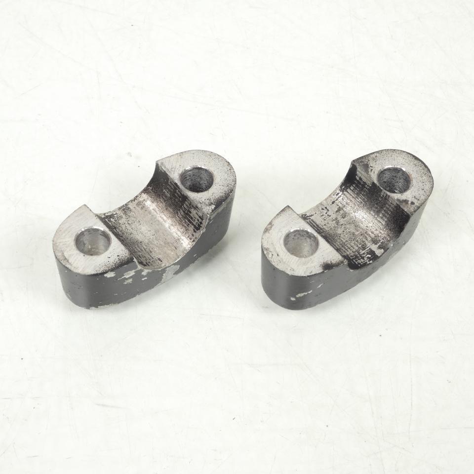 Paire pontet de guidon supérieur pour moto Honda 125 Cb Twin 1978 à 2001 95014-22200