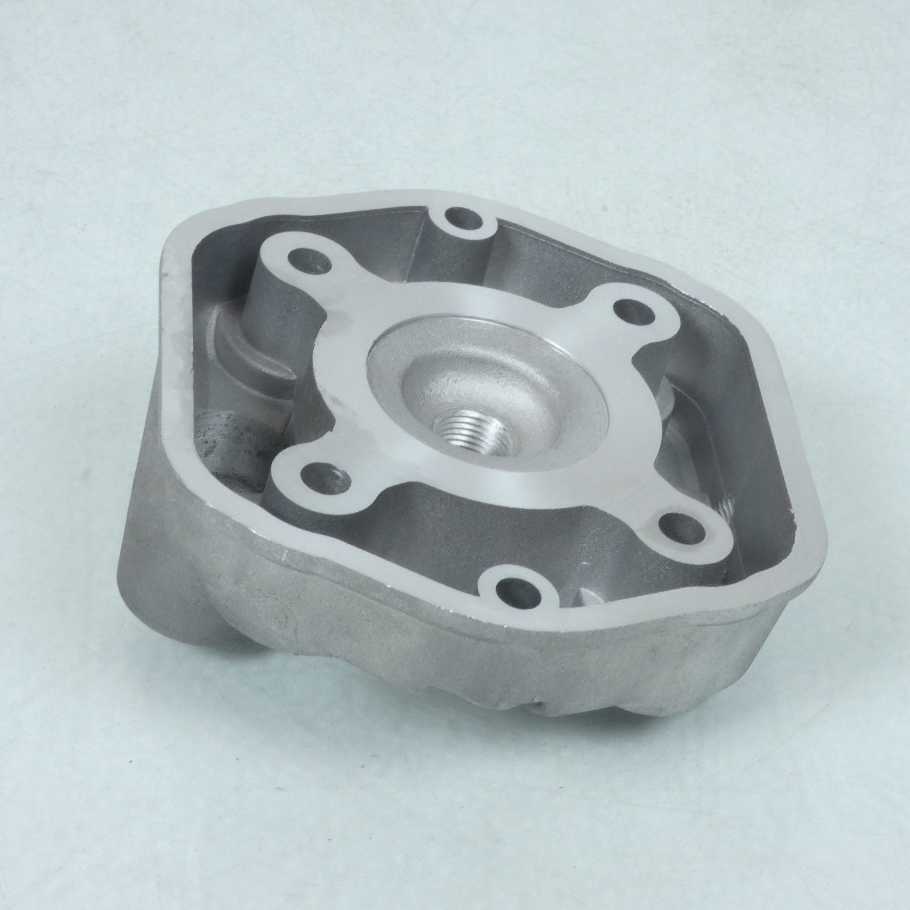 Culasse P2R pour moto Gilera 50 RCR 1999 à 2005 DERBI EURO 2 Neuf