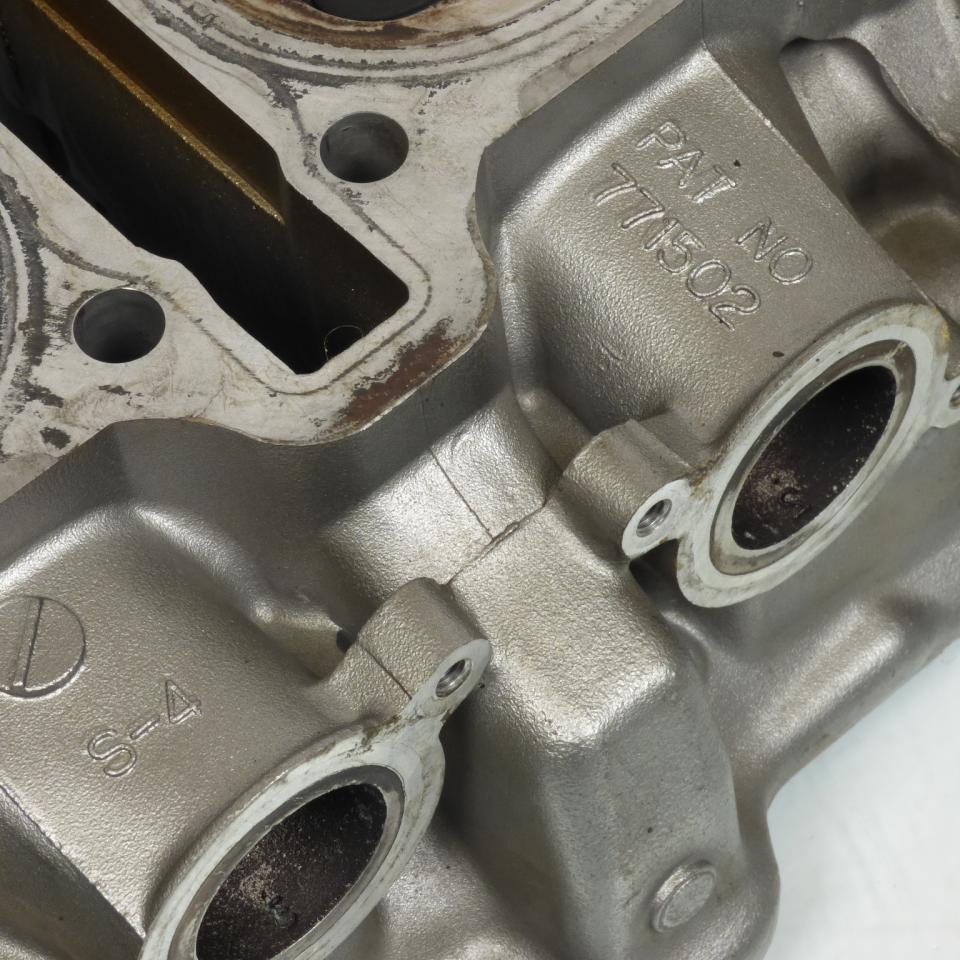Culasse origine pour moto Suzuki 750 GSXR 1985 à 1987 771502 Occasion