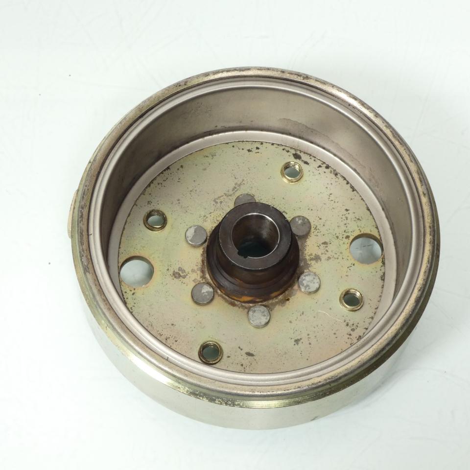 Volant magnétique d allumage Générique pour scooter Chinois 50 CFW50 Occasion