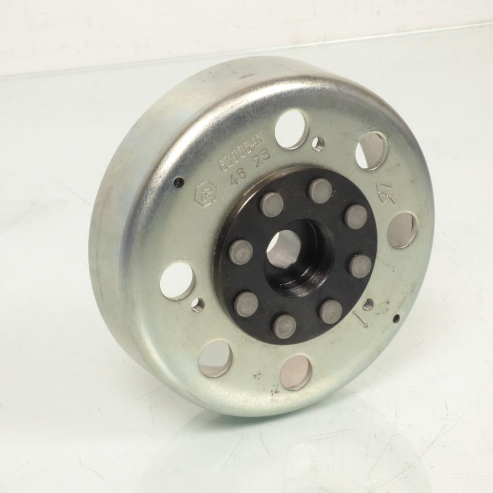 Volant magnétique d allumage origine pour Scooter Derbi 50 Atlantis Après 2010 584526 Neuf en destockage