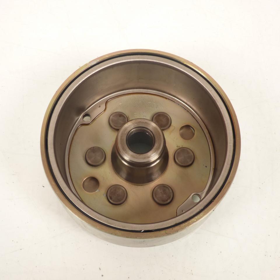 Rotor d alternateur origine pour moto Yamaha 600 XJS Diversion 1992 à 1997 F54HM00 / 8Z5 Occasion