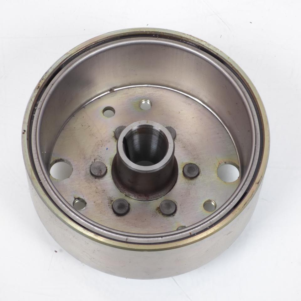 Rotor d alternateur origine pour scooter MBK 125 Flame 1999-2004 LPRSE031 / E310E Occasion