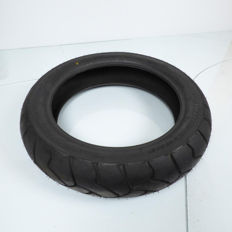 Pneu 150-70-17 pour