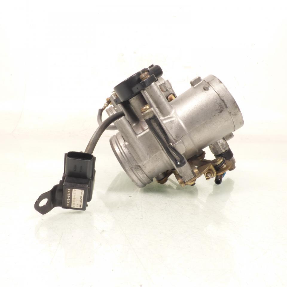 Rampe d injection Mikuni pour moto Cagiva 1000 Raptor B924 / 02F4 / 941 Occasion