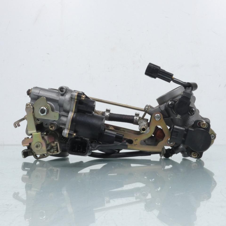 Rampe d injection origine pour moto Suzuki 650 SV 2003-2008 17G0 Occasion