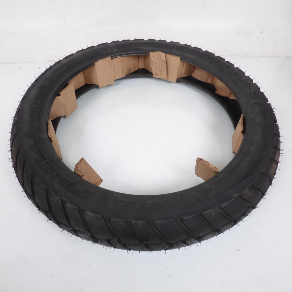 Pneu 100-90-18 Pirelli pour Deux Roues Pirelli Scorpion MT90 S/T 56P / avant Neuf