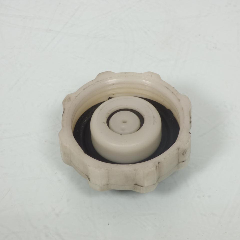 Bouchon vase d expansion origine pour scooter Peugeot 50 Speedfight 2 2000-2008