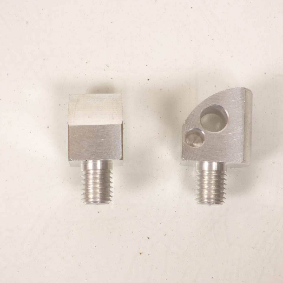 Chape de repose pied Mad pour Auto Suzuki SU06 Neuf